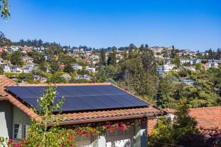 Aides régionales panneau solaire : montants par région en 2026