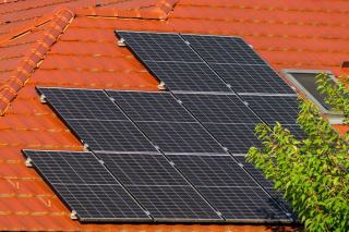 TVA réduite panneau solaire : conditions et calcul de l'économie